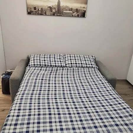 Housitalia شقة